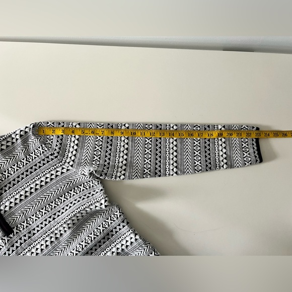 Title Nine Women’s 1/4 Zip Sweater - Picture 11 of 13